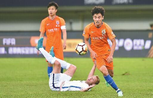 独占榜首!鲁能2-1泰达 接下来可以安心笑看上港苏宁“龙虎斗”了