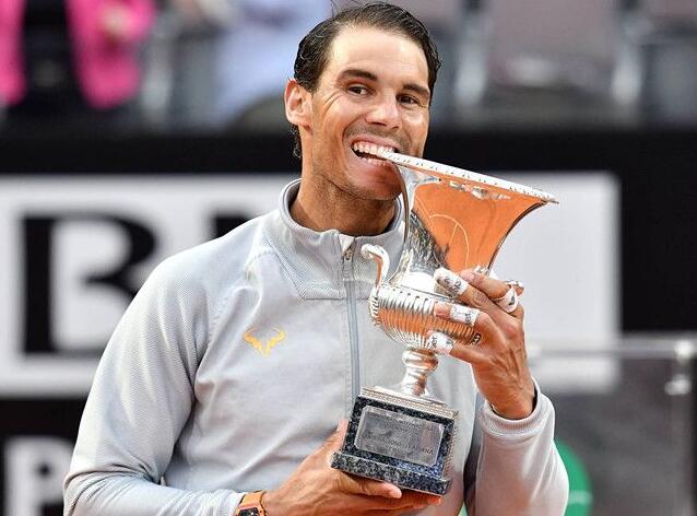 神逆转?纳达尔8冠王 生涯第32个大师赛冠军从费德勒手中夺回了NO.1