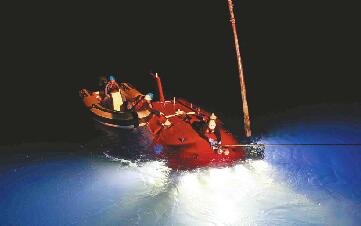 看 “勇士”夜探海“龙宫”灯火明 “深海勇士”号南海夜潜