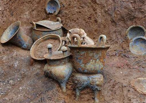 大快人心!山西打掉盗墓团伙 11名嫌犯盗掘贩卖文物523件被悉数抓获