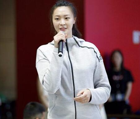 世界那么大！惠若琪晒旅游照 一路走走停停与母亲同行