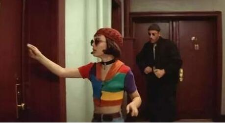 心理炸毛！情侣遭敲门威胁 准备洗漱睡觉突然听见门外“突兀”的敲门声