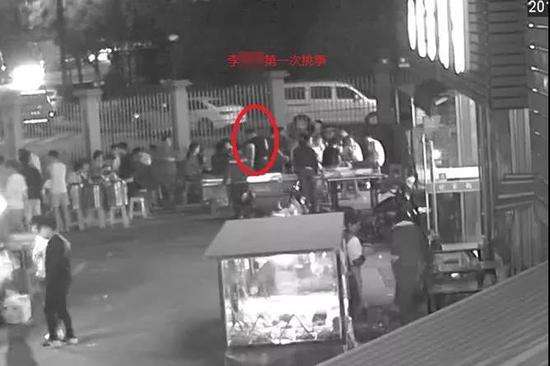 全武行！男子模仿抖音菜换肉 结果引发十几个人群殴