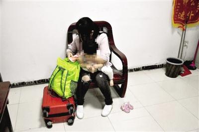 女子5万卖掉1岁多女儿 当天就花6000元买化妆品等