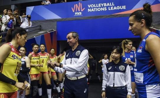 冠军之师!女排1-3塞尔维亚 郎导对新人的把控调整已初见成效!