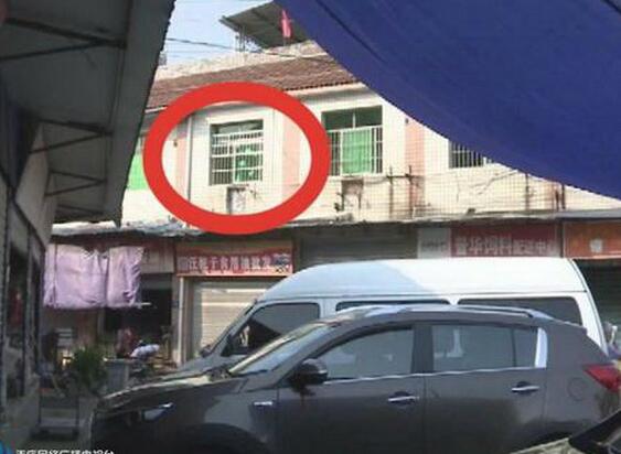 高手在民间!30秒徒手爬4层楼 男子抱下