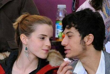 还没公布恋情就分手?艾玛沃特森分手 处6个月前男友是欢乐合唱团男星