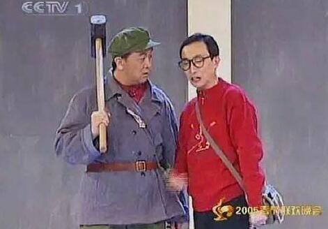 房主懵了婚房被砸成废墟负责人把张先生的房子再给装修回来