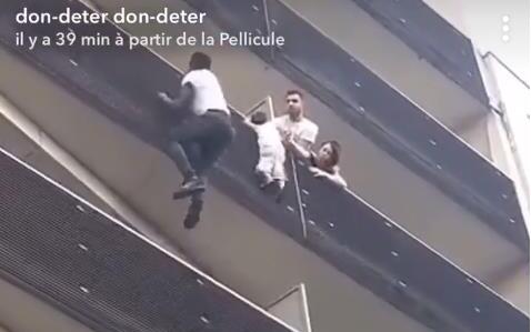 少侠好功夫!30秒徒手爬4层楼 现实版