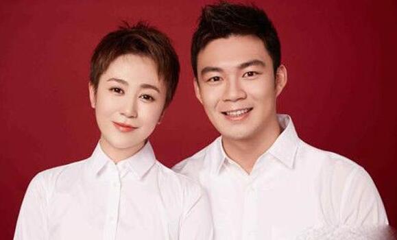 像两兄弟? 马丽首曝婚纱照 短发新娘气场十足上演别样浪漫