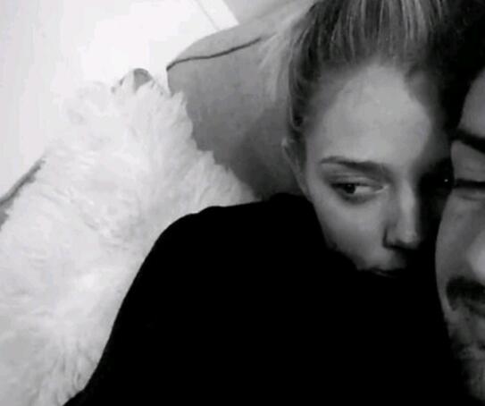 放弃迪丽热巴了?帕托疑晒亲密合照 情陷28岁超模新恋情浮出水面