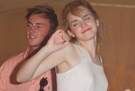 艾玛情史堪比霉霉!艾玛沃特森分手 交往六个月后在ins取关寇德