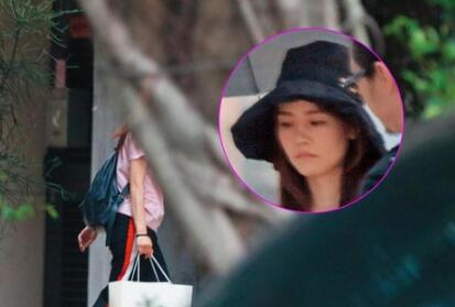 姜汉娜成前任了?王大陆搂肩女助理 家中密会6小时摸头杀、搂肩杀轮番上演