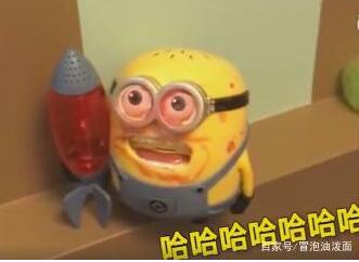 宝宝好无辜?偷姐姐口红涂全脸 