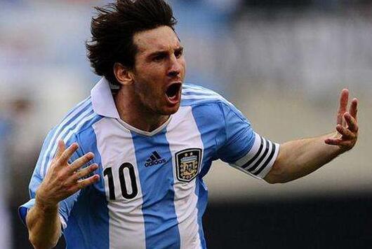 队史第1!阿根廷热身赛首发 小马哥为国家队出战143场超萨内蒂破纪录