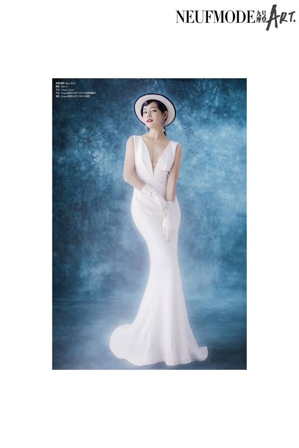 杨丞琳祝福陈妍希 陈妍希生日封面大片一颦一笑皆复刻摩登风情