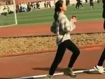 质的飞跃！林妙可瘦了 大学期间积极塑造自我华丽蜕变