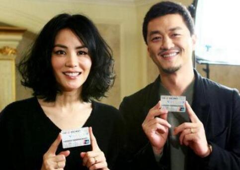 旧情复燃?李亚鹏谈王菲 