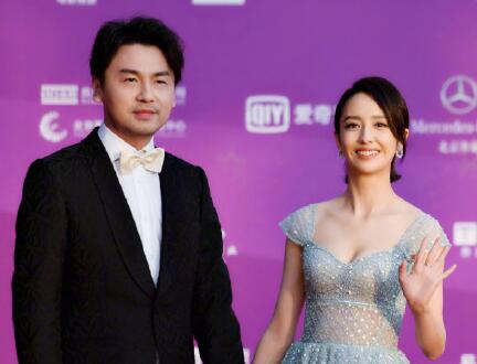 头围没变过?雷佳音16岁旧照 