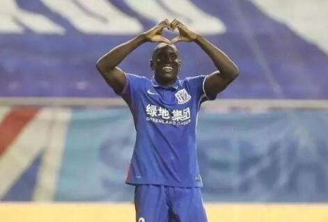 有内情?登巴巴回归申花 