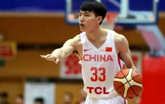 中国男篮84:73胜伊朗 关键时刻吴前靠个人能力稳定军心