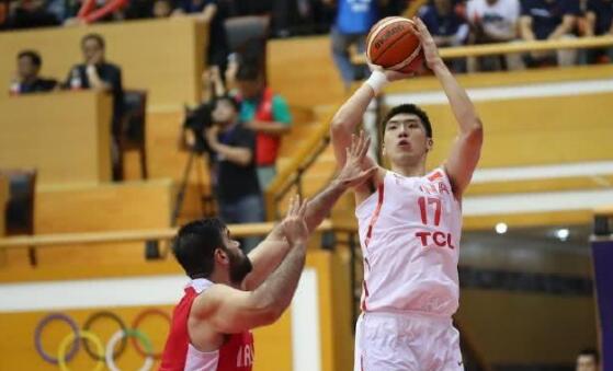 中国男篮84:73胜伊朗 关键时刻吴前靠个人能力稳定军心