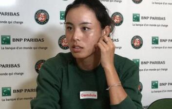  有点扎心！王蔷谈丢赛点 打双打的时候还没有缓过来