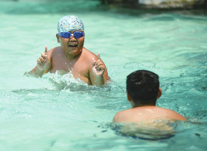 “烤箱模式”继续升温  37℃高温来了注意防暑降温