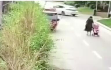 一定注意!司机出车库未留意盲区撞倒婆孙 婴儿遭碾压身亡