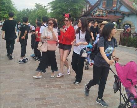 仙女本仙!迪士尼偶遇江疏影 