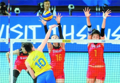 遗憾!中国女排2-3巴西无缘开门红 今晚中国队迎战俄罗斯队