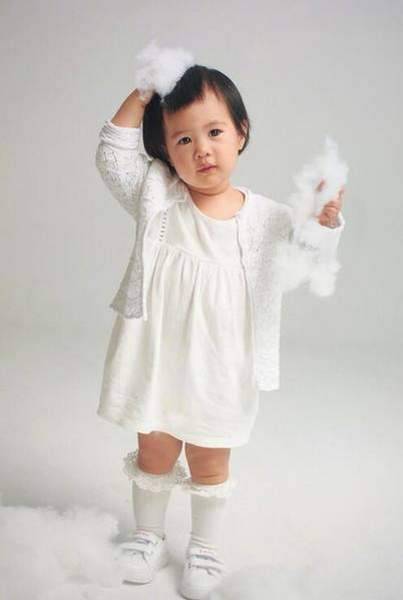 小可爱招人喜欢！陶昕然女儿正面照曝光