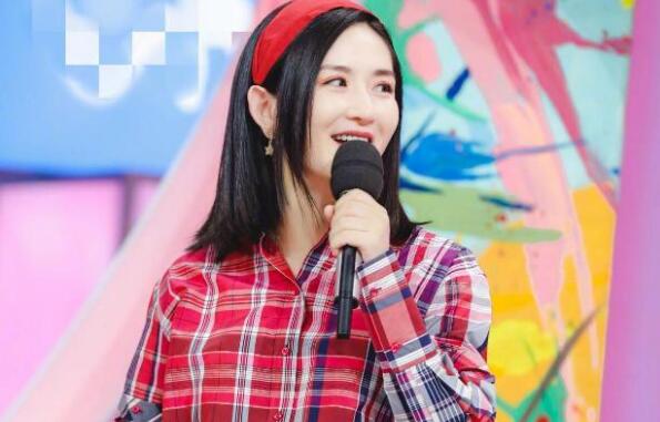 笑容灿烂！谢娜李诞同框 《向往》李诞成史上最“体弱”嘉宾