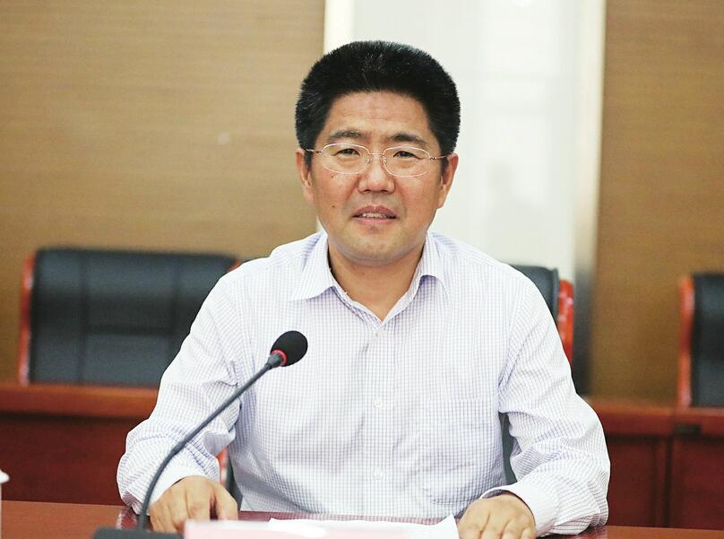 嬗变在房前屋后 自豪在生活点滴 文明在乡间城里 城市提升带着幸福来敲门