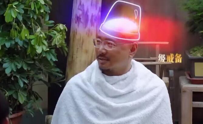 这是“猪哥哥”吗？徐峥曾当发型模特 留着非常时髦的“空气刘海”