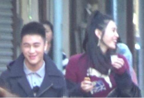 少女感十足!何猷君奚梦瑶同框 多次秀恩爱却一直不公开恋情