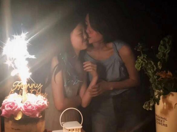 打脸喷子?王菲为李嫣庆生 