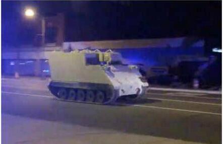 堪比大片!美大兵偷装甲车在街上狂飙 警方封锁国会大厦周围交通