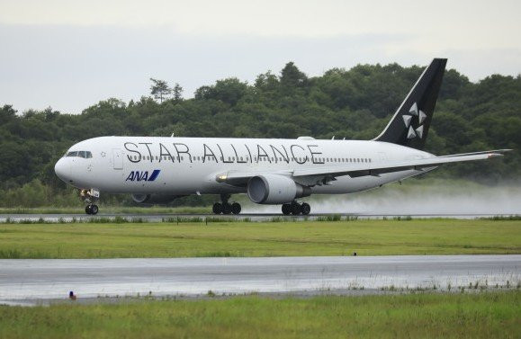 危险漂移!全日空客机急刹车 1人腰椎骨折负重伤197名乘客安然无恙