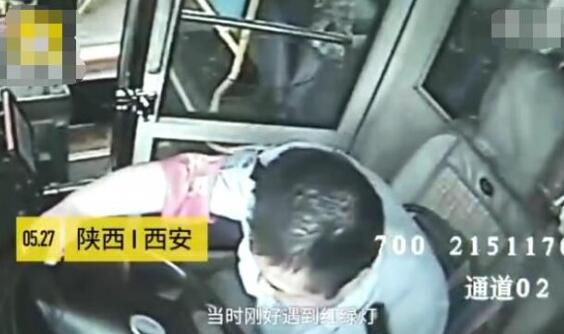 天使在人间!司机心梗乘客送医 生命尽头