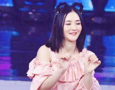 太阳女神拼了!谢娜马甲线flag 如果没成功直播道歉是