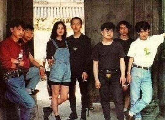 裸男是谁?王菲旧照曝光 