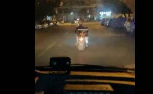 为生命引航！外卖员引路救护车 让伤势严重的患者及时得到救治