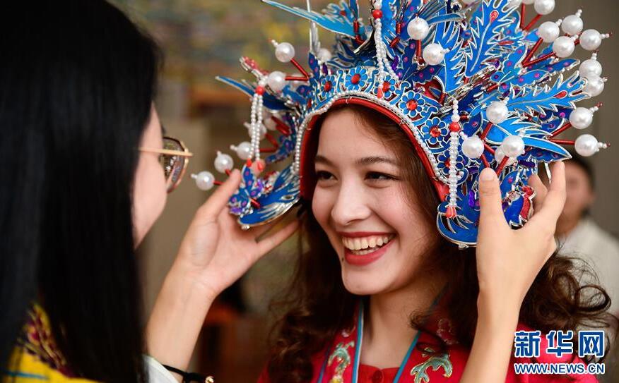 远航，扬起“上海精神”的时代风帆——写在上海合作组织成员国元首理事会第十八次会议即将召开之际