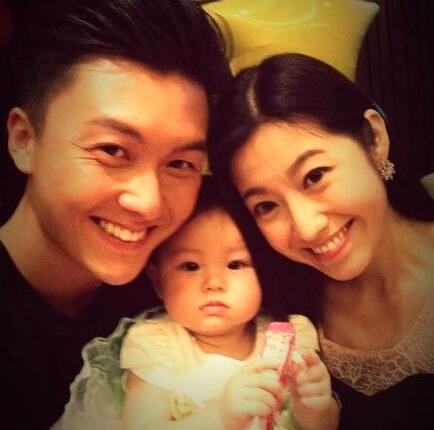 幸福着呢!陈自瑶否认婚变 因手上没有戴婚戒被