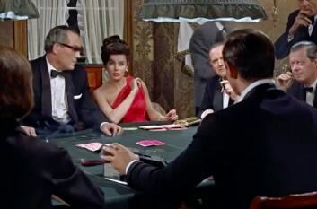 007电影初代“邦女郎”逝世享年90岁 芳华已逝容颜易改