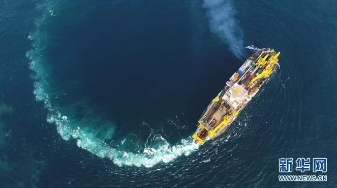 我国自主研发的疏浚重器“天鲲号”首次试航成功