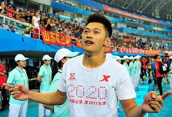 最快黄种人!谢震业百米成绩9秒97 苏炳添的预