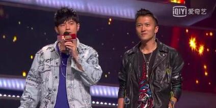 谢霆锋送周杰伦奶茶奶茶你喝冠军我拿杰伦:不喝不喝- 文娱- 舜网新闻