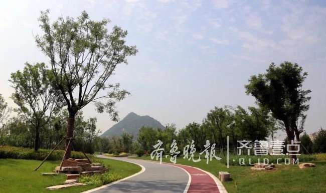 华山湿地公园园林一期完成近半 三圈环湖路已现雏形